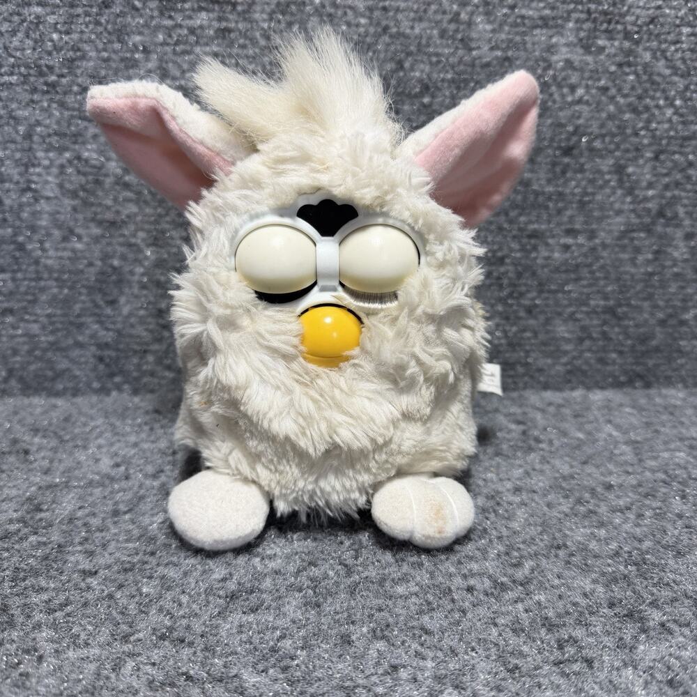 Furby Model 70-800 White "Snowball" Series 1 Electronic Furby Vintage 1998 Parts